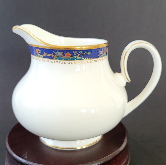 Royal Doulton Cathay Creamer, Milk Jug by Royal Doulton - Picture 2 of 8